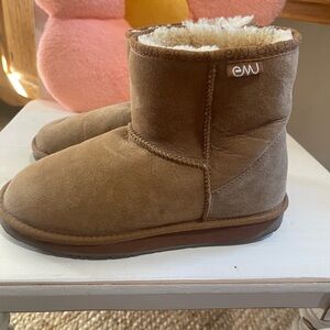 EMU Australia Brown Shearling Boots